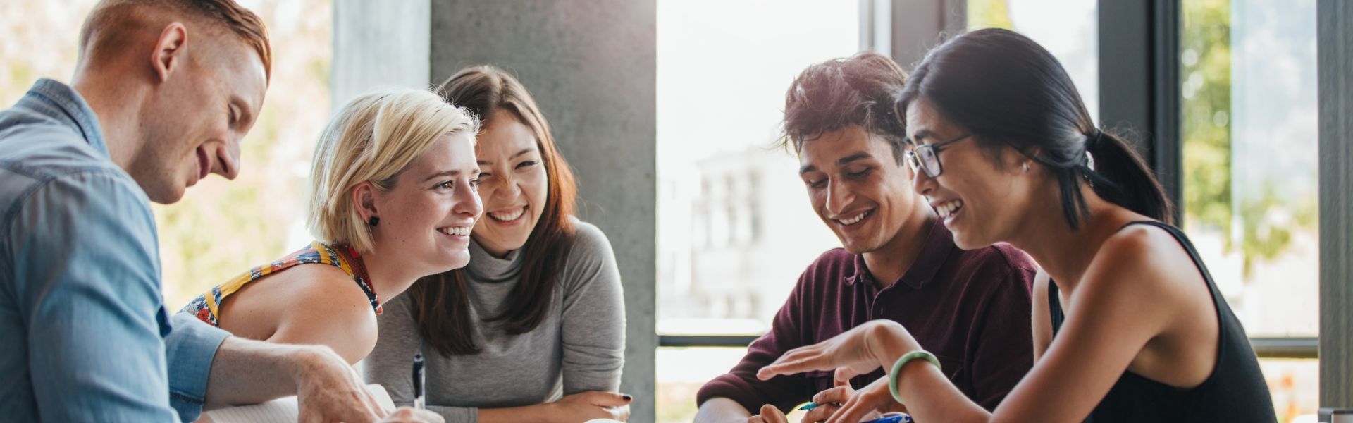 12 Practical Tips to Manage Stress as a College Student hero image