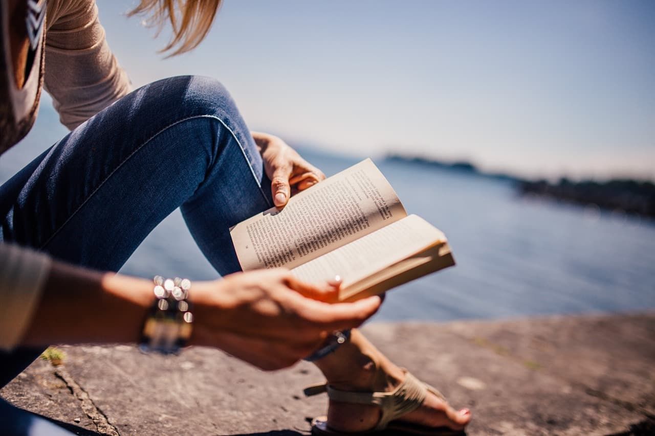 6 Essential Books for Those with an Addicted Loved One